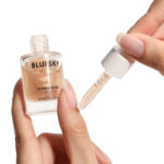 Shimmering cuticle oil NAIL CARE