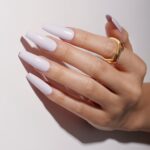 CHIC GREY GEL POLISH
