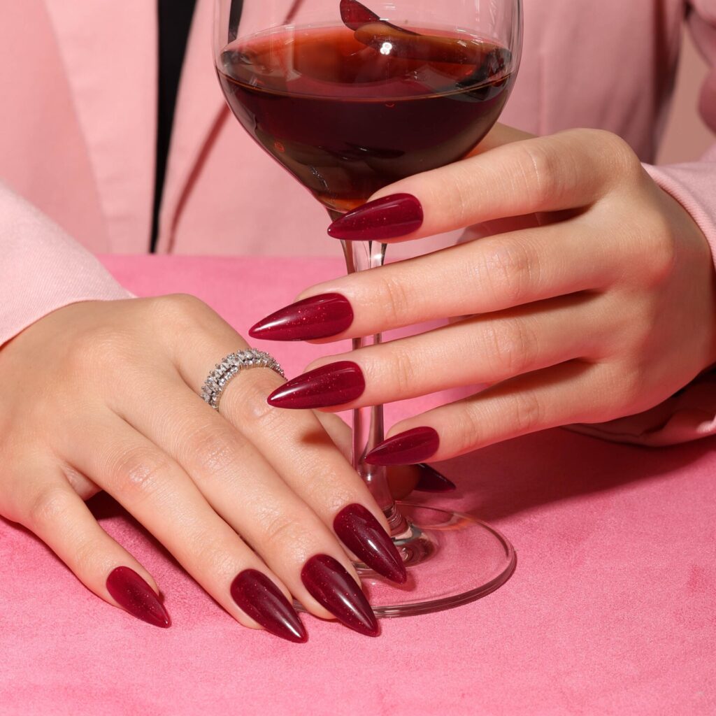 ALLURING WINE – SEASONAL GEL POLISH