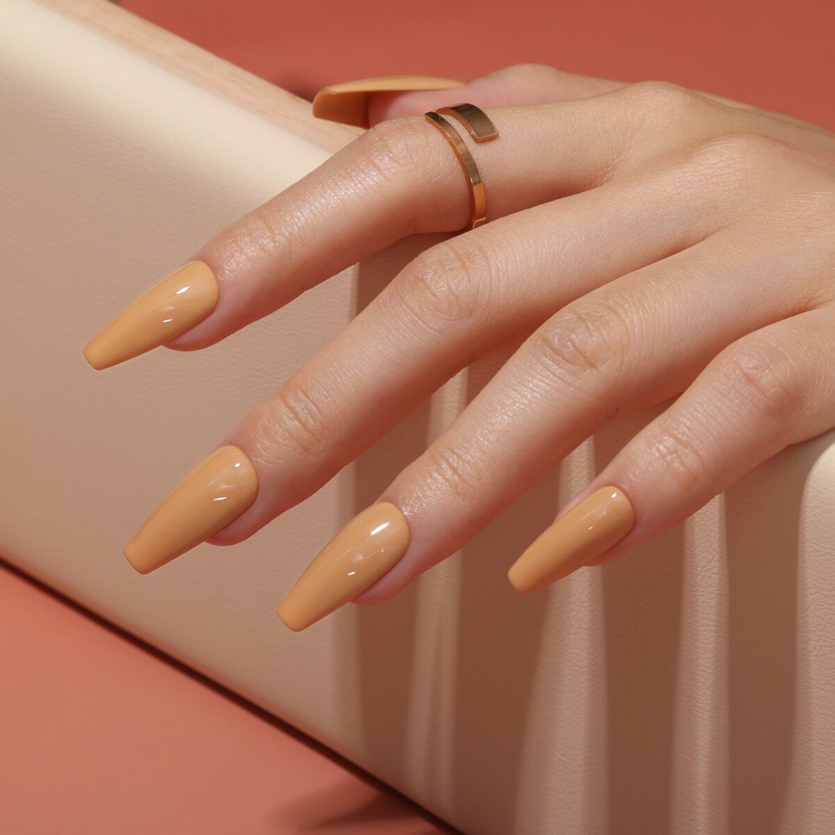 LATTE WINGS – SEASONAL NUDE