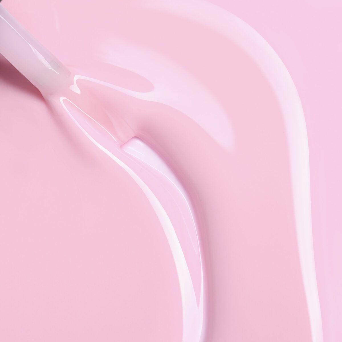 GENTLE WHISPER BNR03 – NOURISHING RUBBER BASE BASE