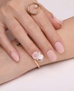 4D – WHITE NAIL ART