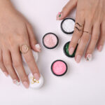 4D – WHITE NAIL ART