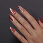 Scarlet Sheen – SATIN CAT EYE COLLECTION SPECIAL COLLECTIONS/EFFECT