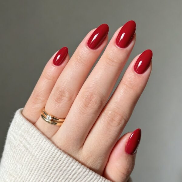 LIPSTICK ON YOUR COLLAR – SEASONAL GEL POLISH